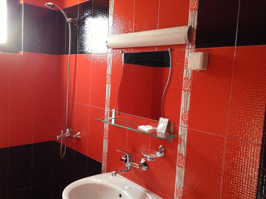 Guest House Luchi Varshets  Δωμάτιο φωτογραφία